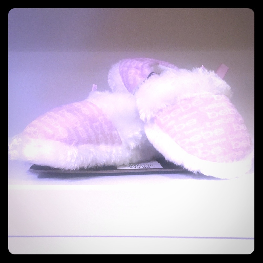 BEBE girls size M 7/8 slippers